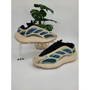 Adidas Men's Yeezy 700 V3 Kyanite Blue Synthetic Sneaker Size 6 US